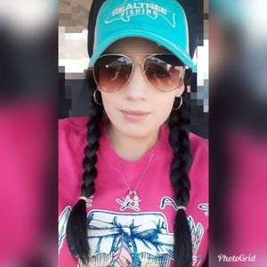 Meet your Posher, Edith